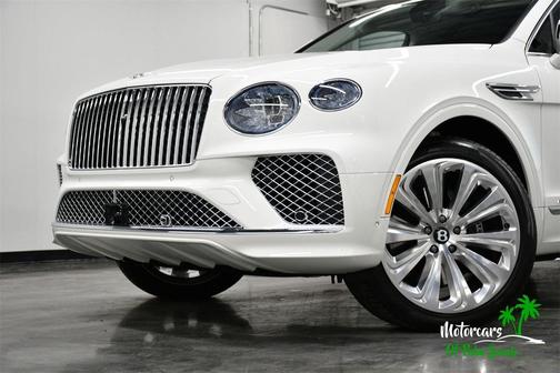 2024 Bentley Bentayga V8