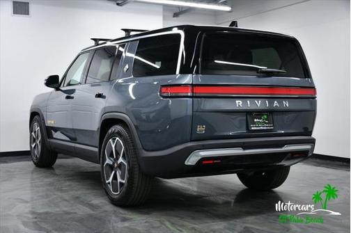 2023 Rivian R1S Adventure