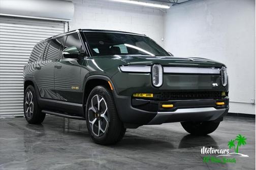 2023 Rivian R1S Adventure