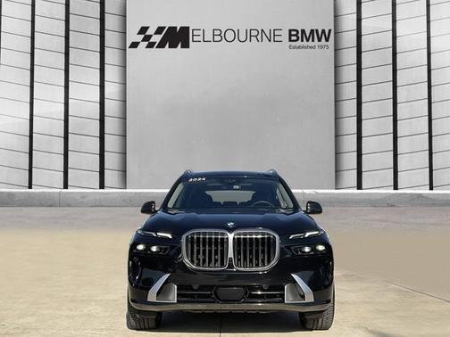 2024 BMW X7 