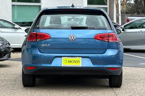 2016 Volkswagen e-Golf SE