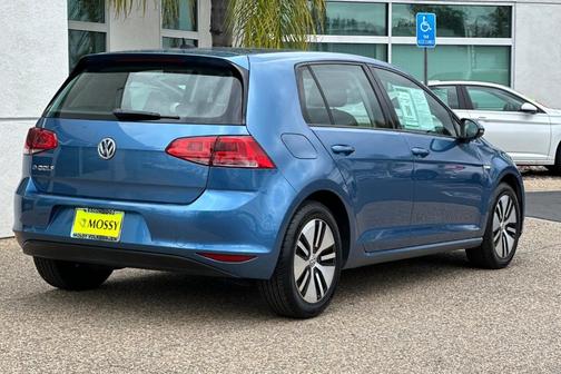 2016 Volkswagen e-Golf SE