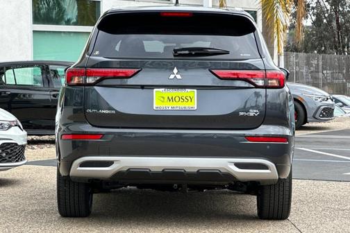 2025 Mitsubishi Outlander PHEV SEL