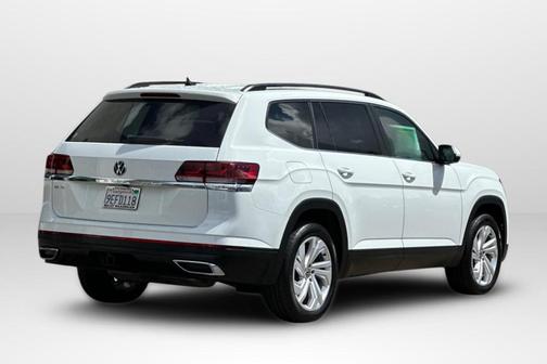 Pure White 2023 Volkswagen Atlas 3.6L SE w/Technology