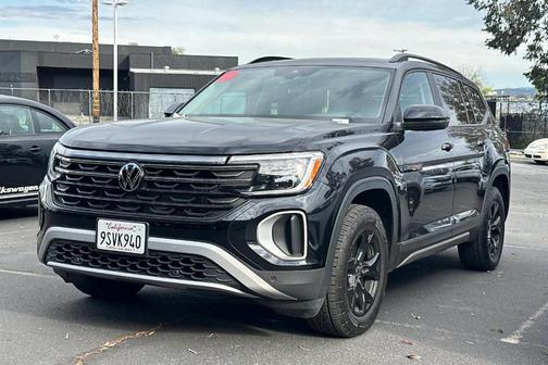 2024 Volkswagen Atlas 2.0T Peak Edition SE w/Technology