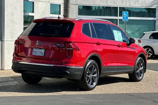2022 Volkswagen Tiguan 2.0T SE