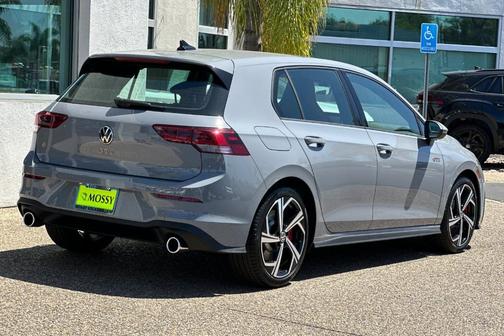 2025 Volkswagen Golf GTI 2.0T SE