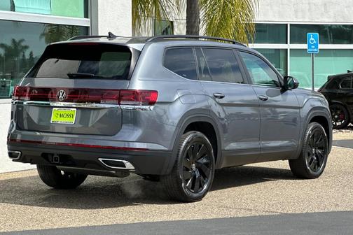 2025 Volkswagen Atlas 2.0T SE w/Technology