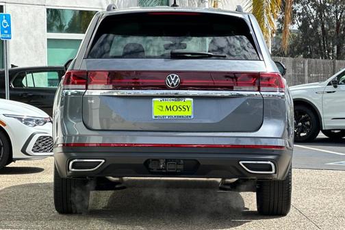 2025 Volkswagen Atlas 2.0T SE w/Technology