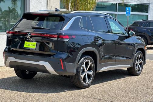 2025 Volkswagen Tiguan 2.0T SE