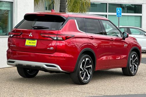 2025 Mitsubishi Outlander PHEV SEL
