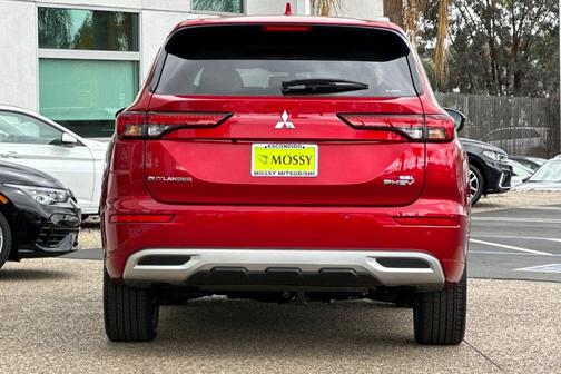 2025 Mitsubishi Outlander PHEV SEL