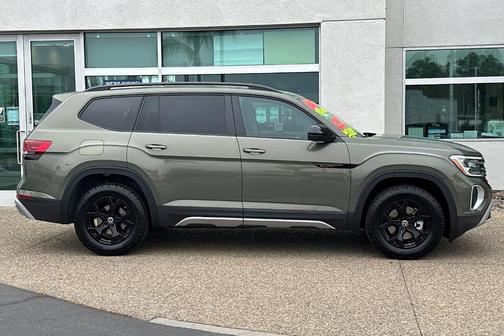 2025 Volkswagen Atlas 2.0T Peak Edition