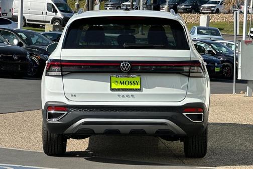 2025 Volkswagen Taos 1.5T SE