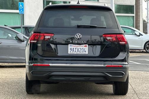 2022 Volkswagen Tiguan 2.0T SE