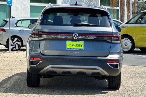 2025 Volkswagen Taos 1.5T SE
