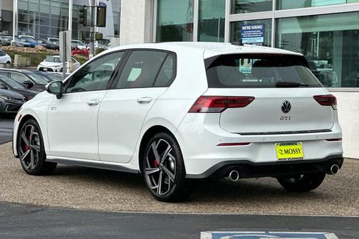 2026 Volkswagen Golf GTI 2.0T SE