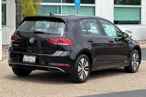2019 Volkswagen e-Golf SE