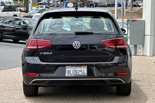 2019 Volkswagen e-Golf SE