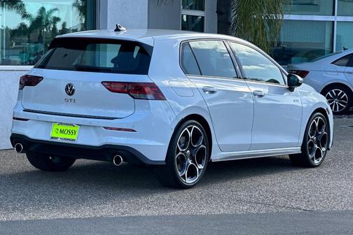 2025 Volkswagen Golf GTI 2.0T Autobahn