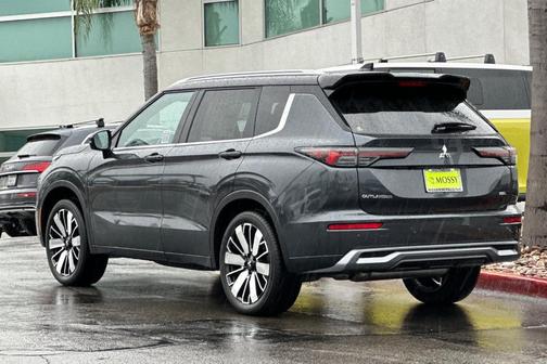 2026 Mitsubishi Outlander SEL