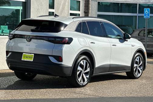 2025 Volkswagen ID.4 Pro