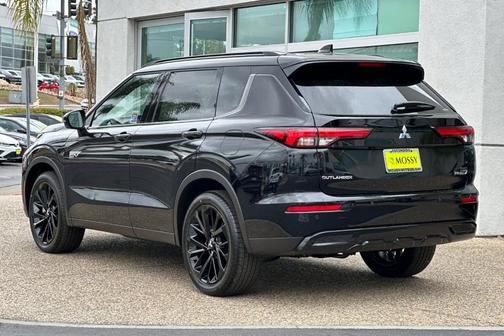 2025 Mitsubishi Outlander PHEV SEL