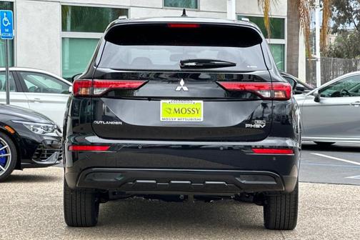 2025 Mitsubishi Outlander PHEV SEL