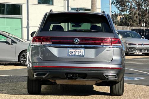 2024 Volkswagen Atlas 2.0T SE