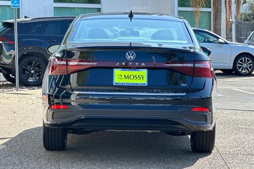 2025 Volkswagen Jetta 1.5T SE