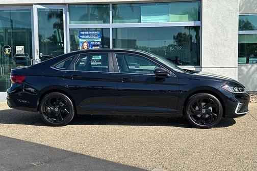 2025 Volkswagen Jetta 1.5T SE