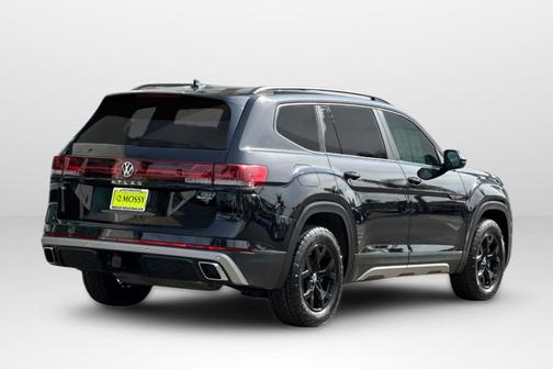 2024 Volkswagen Atlas 2.0T Peak Edition SE w/Technology