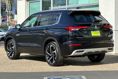 2025 Mitsubishi Outlander PHEV SEL