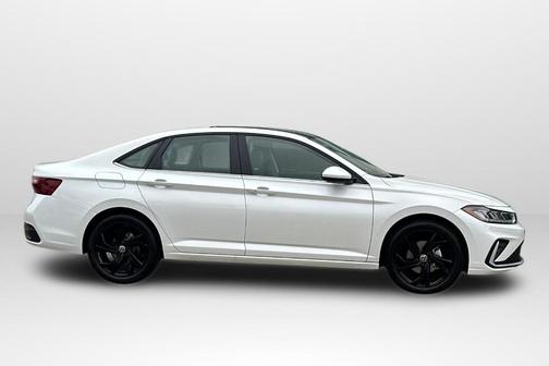 Opal White Pearl 2026 Volkswagen Jetta 1.5T SE