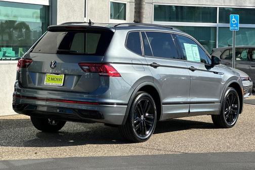 2022 Volkswagen Tiguan 2.0T SE R-Line Black