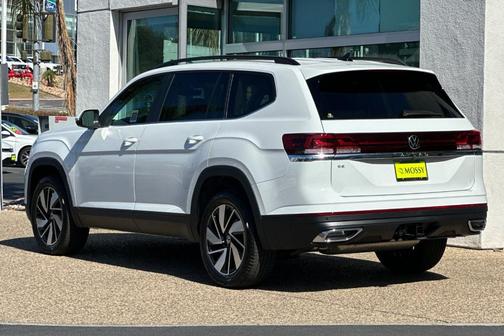 2025 Volkswagen Atlas 2.0T SE w/Technology