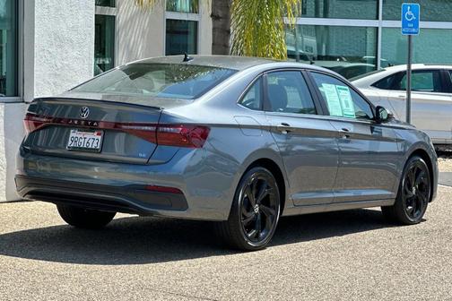 2025 Volkswagen Jetta 1.5T SE
