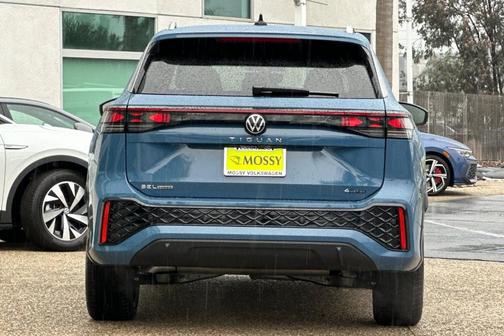 2026 Volkswagen Tiguan 2.0T SEL R-Line