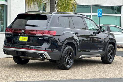 2025 Volkswagen Atlas 2.0T Peak Edition