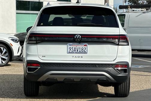 2025 Volkswagen Taos 1.5T SE