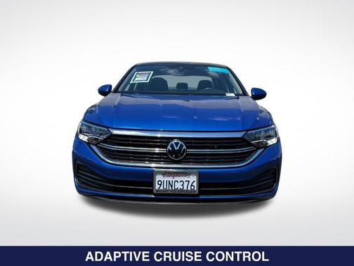 Rising Blue Metallic 2024 Volkswagen Jetta 1.5T SE