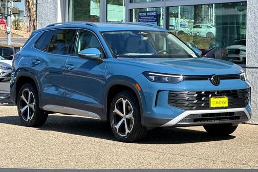 2025 Volkswagen Tiguan 2.0T SE