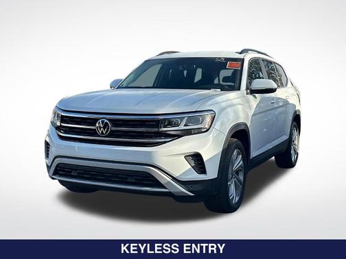 Pure White 2022 Volkswagen Atlas 2.0T SE w/Technology