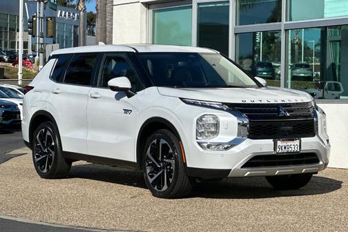 2024 Mitsubishi Outlander PHEV SE