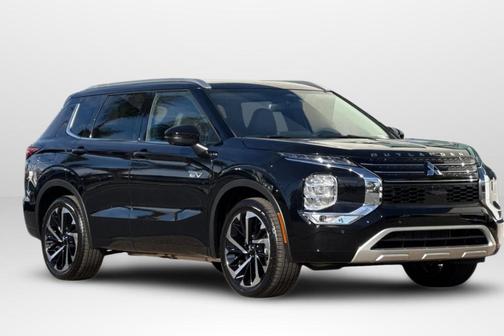 Labrador Black Pearl 2025 Mitsubishi Outlander PHEV SEL