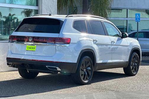 2025 Volkswagen Atlas 2.0T SE w/Technology