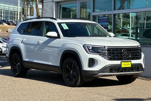 2025 Volkswagen Atlas 2.0T SE w/Technology