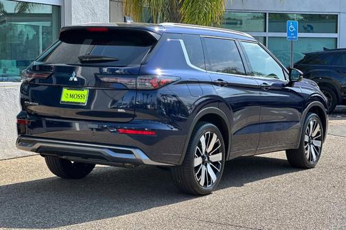 2025 Mitsubishi Outlander SEL