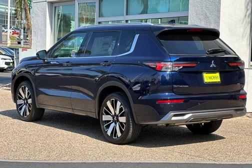 2025 Mitsubishi Outlander SEL