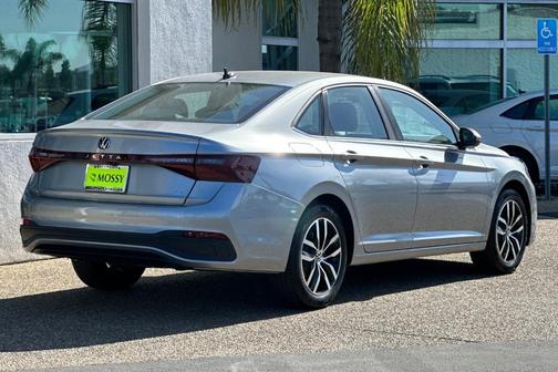 2025 Volkswagen Jetta 1.5T SE